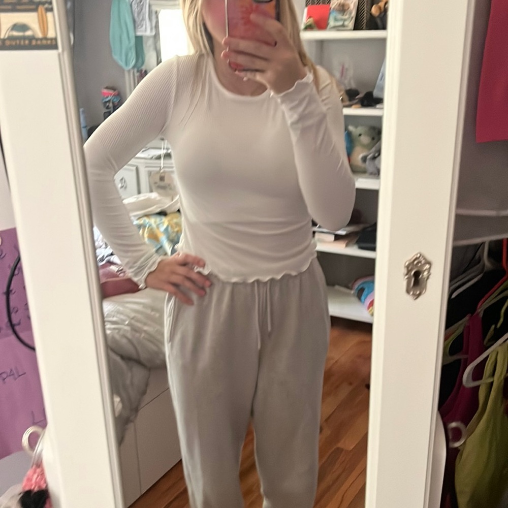 white long sleeve shirt